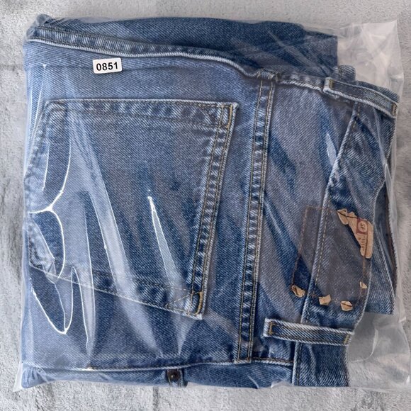 Levi Strauss & Co Tapered Leg Jeans Relaxed Fit 100% Cotton Women's Blue Size 12 - Picture 10 of 10